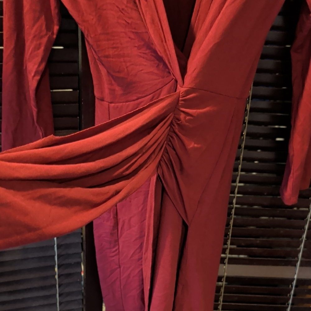 Elegant Long Sleeve Red Dress - Picture 3 of 4